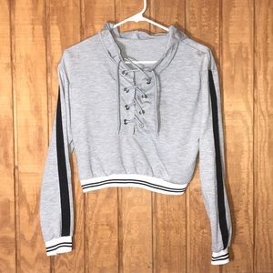 ❤️Light gray cropped top tie up top